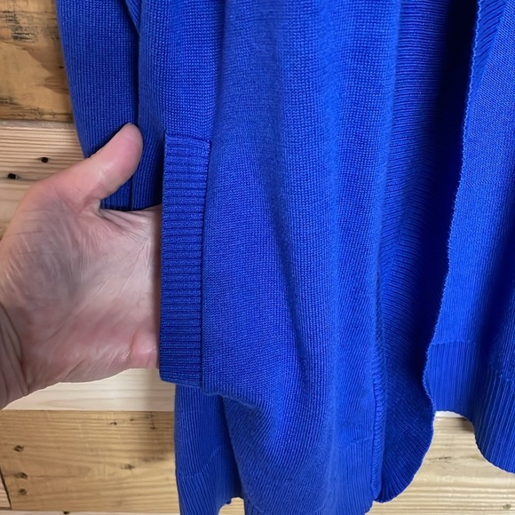 Lands’ End size large cobalt blue open tunic length soft cardigan with pockets - Picture 3 of 8